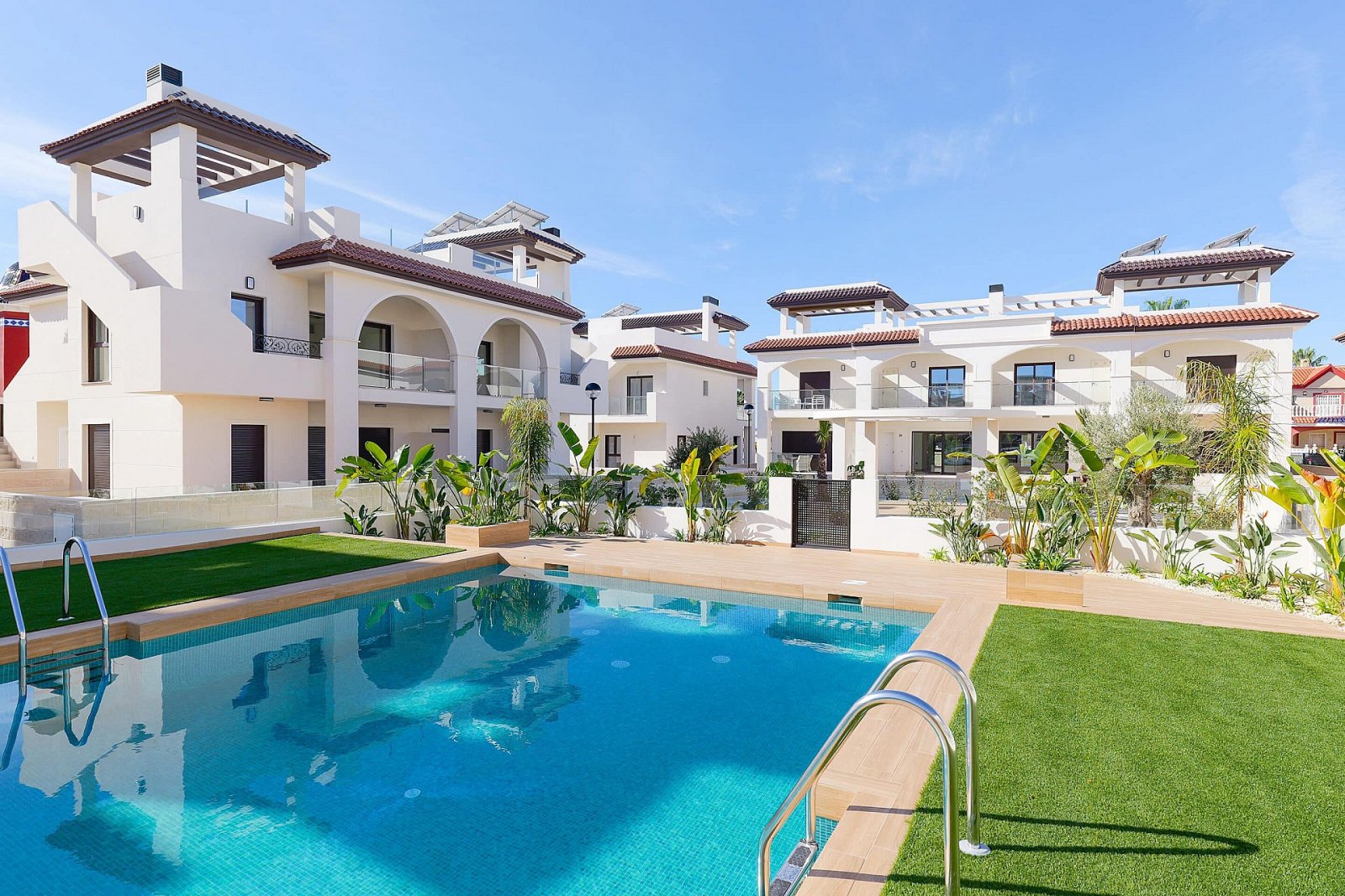 Charmantes Apartment mit Garten und Pool