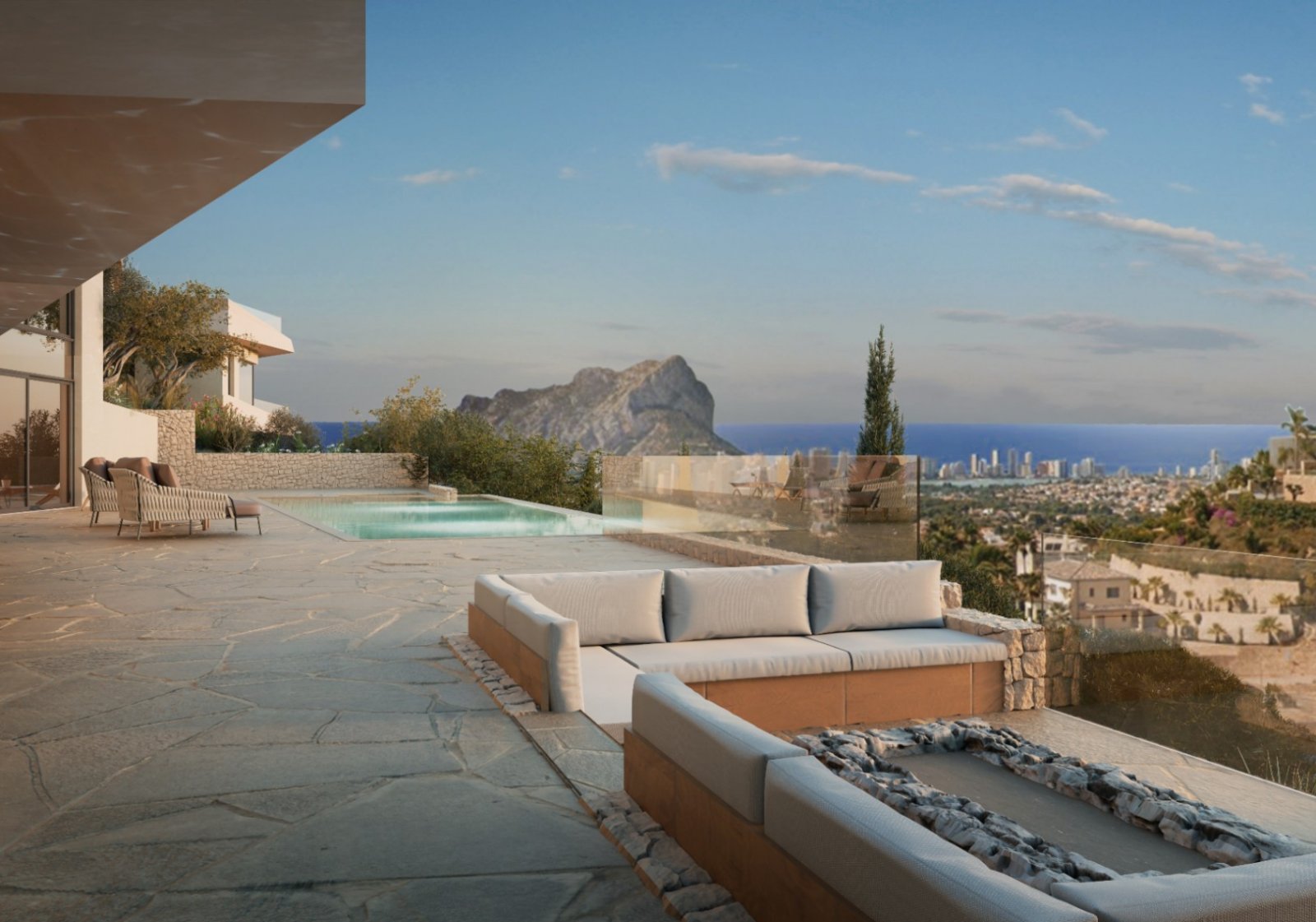 Moderne Luxusvilla mit Panoramablick auf das Mittelmeer