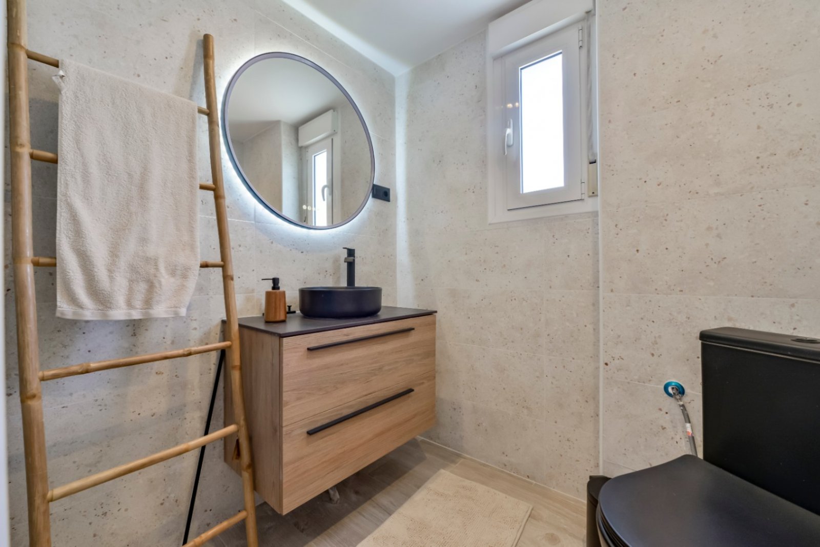 Stilvolle Wohnung in direkter Strandnähe
