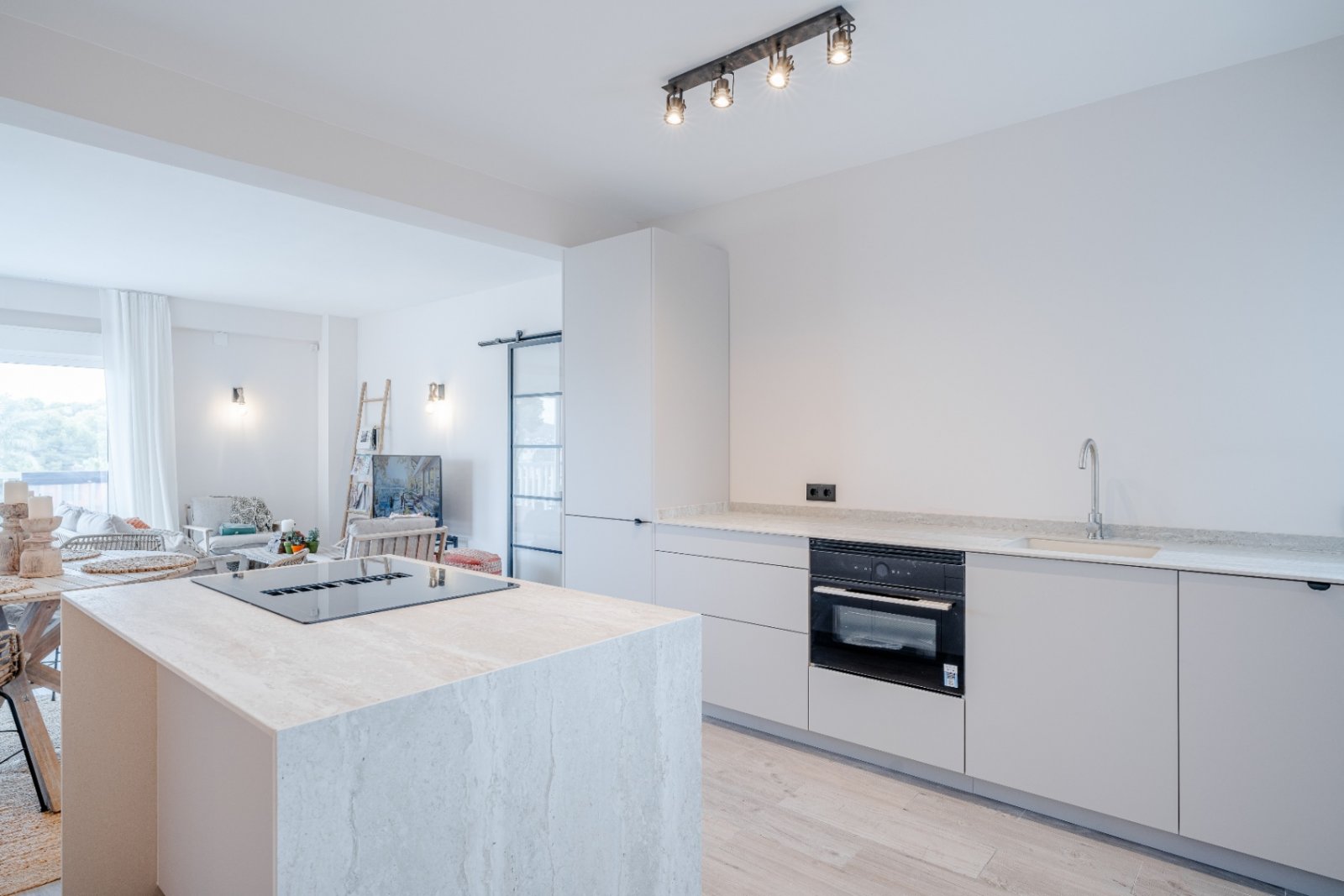 Stilvolle Wohnung in direkter Strandnähe