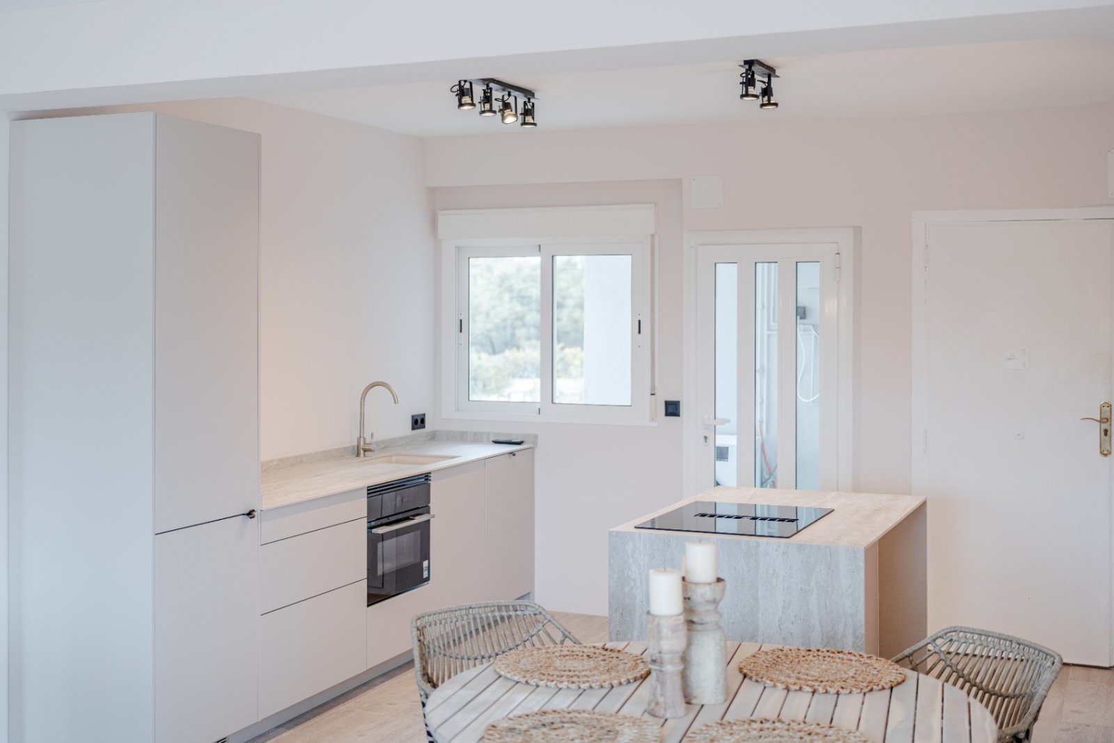 Stilvolle Wohnung in direkter Strandnähe