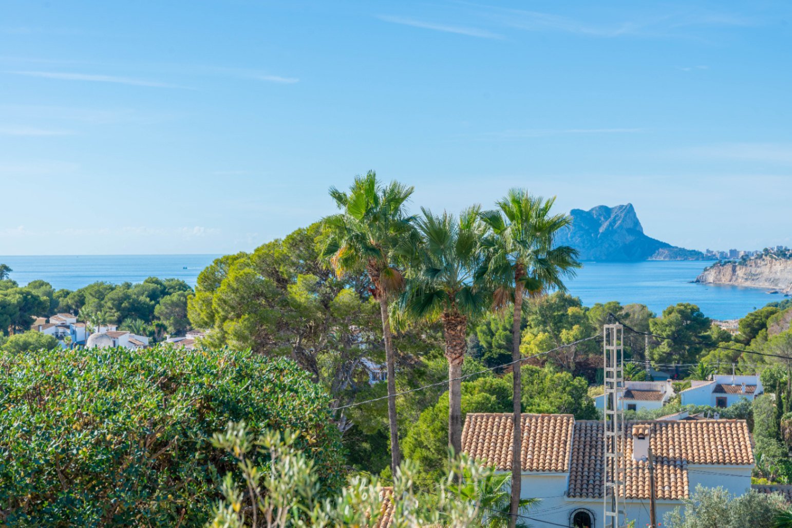 Mediterrane Luxusvilla mit spektakulärem Meerblick