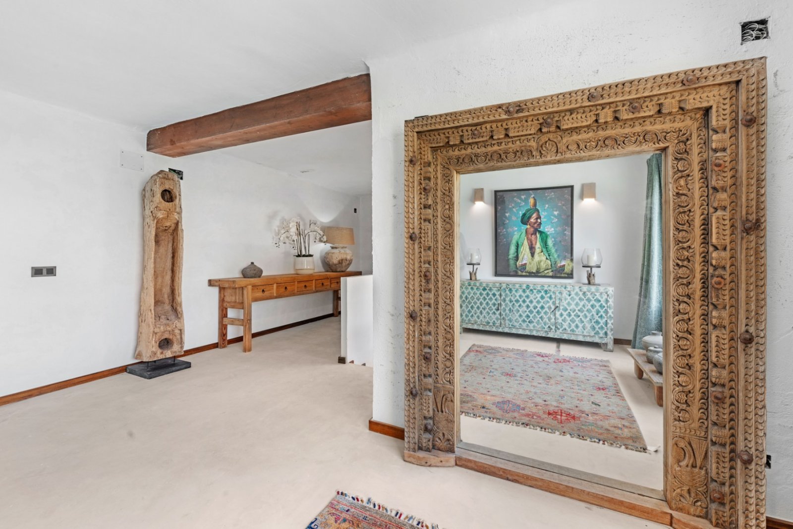 Designvilla mit Panoramablick und Meerfront