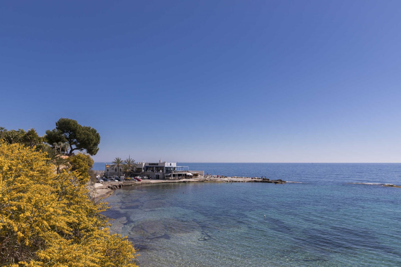 Designvilla mit spektakulärem Panoramameerblick