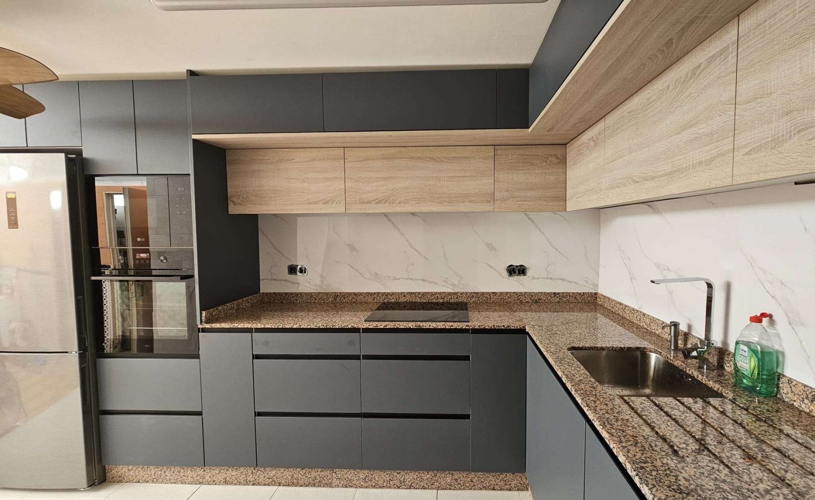 Charmante Eckvilla mit Garage nahe Strand