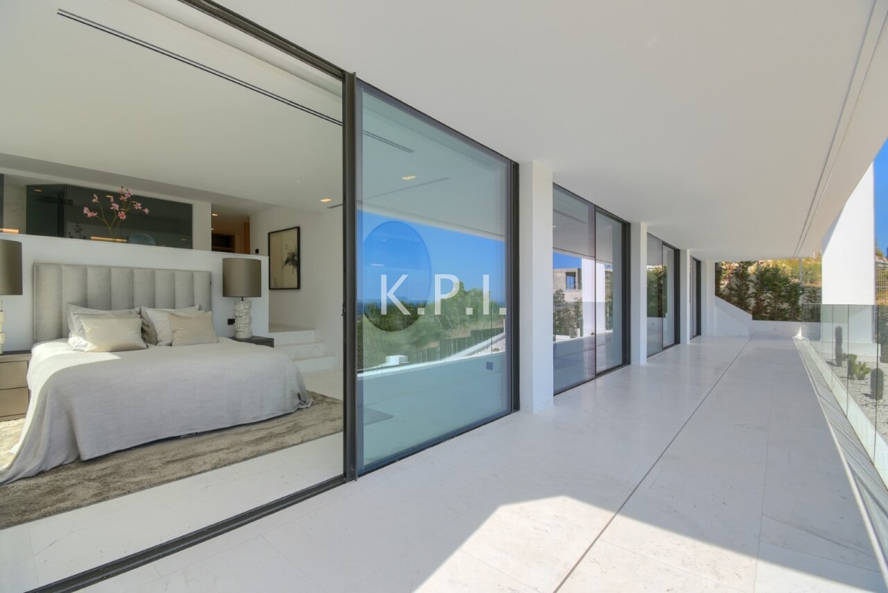x -Essence Master Habitacion   .jpg