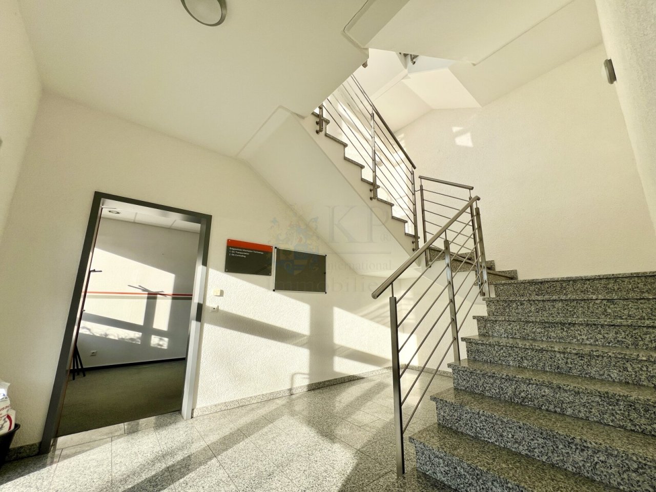 TREPPENHAUS TREPPENHAUS