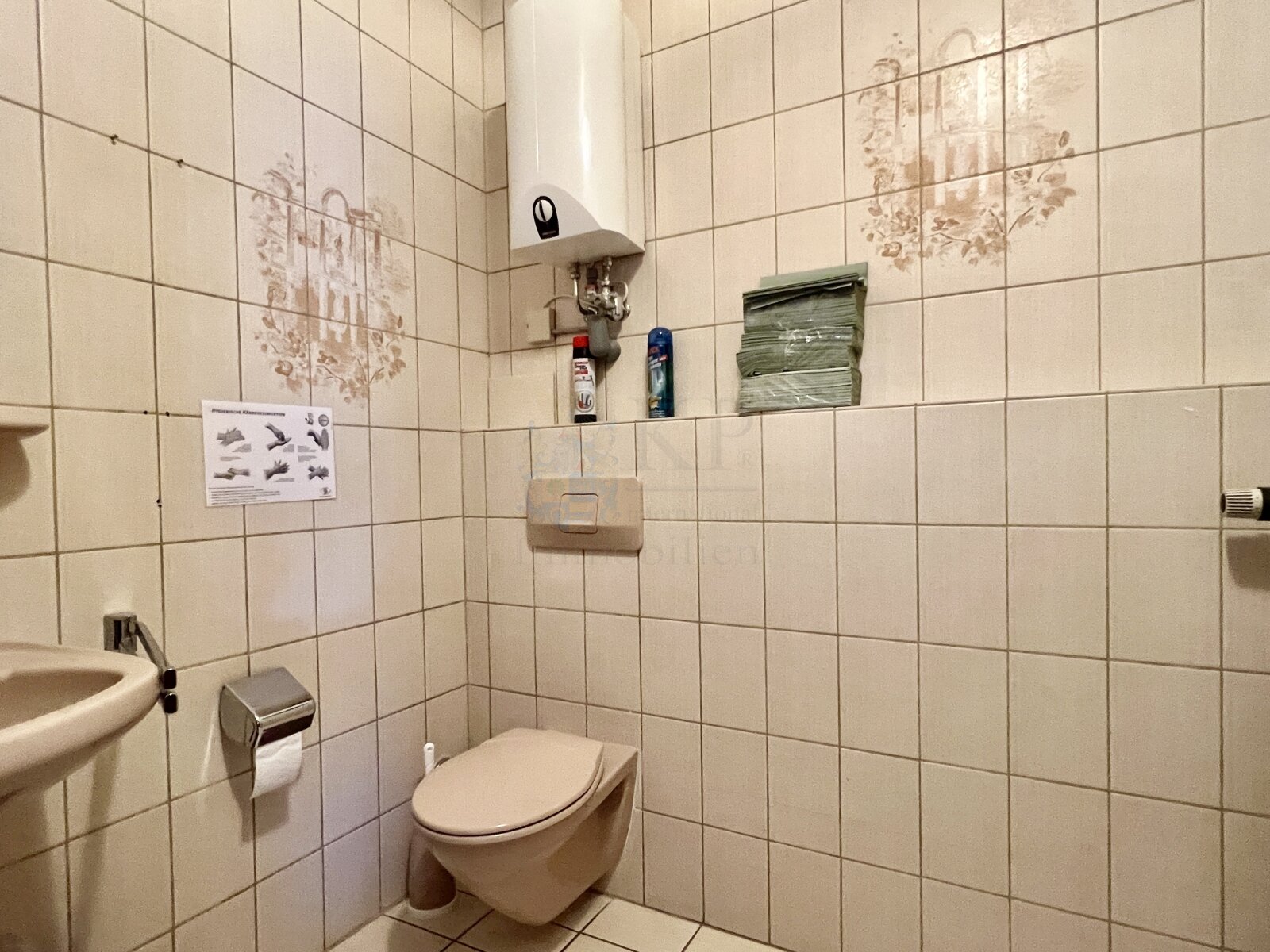 BADEZIMMER BADEZIMMER