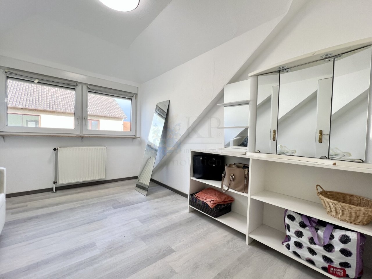 SCHLAFEN 1 IM OBERGESCHOSS