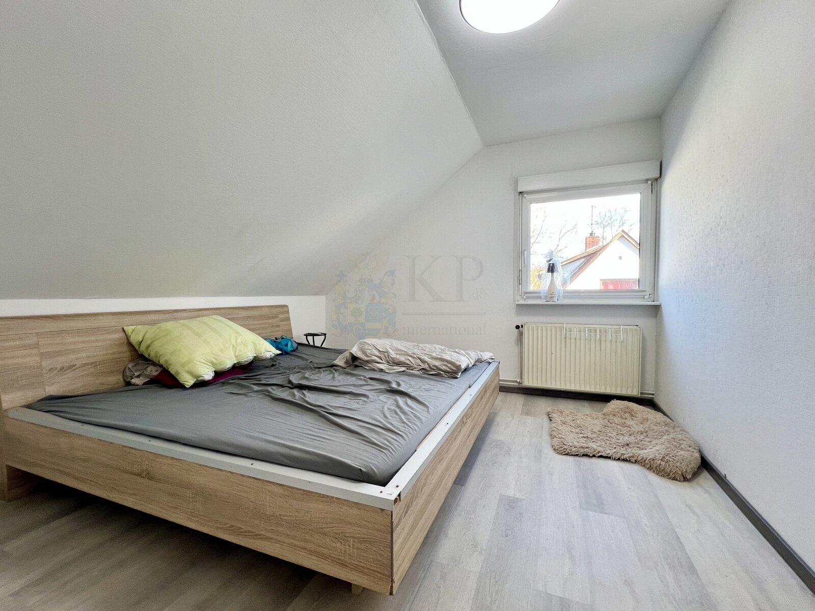 SCHLAFEN 2 IM OBERGESCHOSS