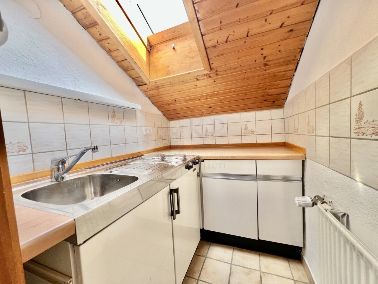 PANTRY KÜCHE IM DACHGESCHOSS
