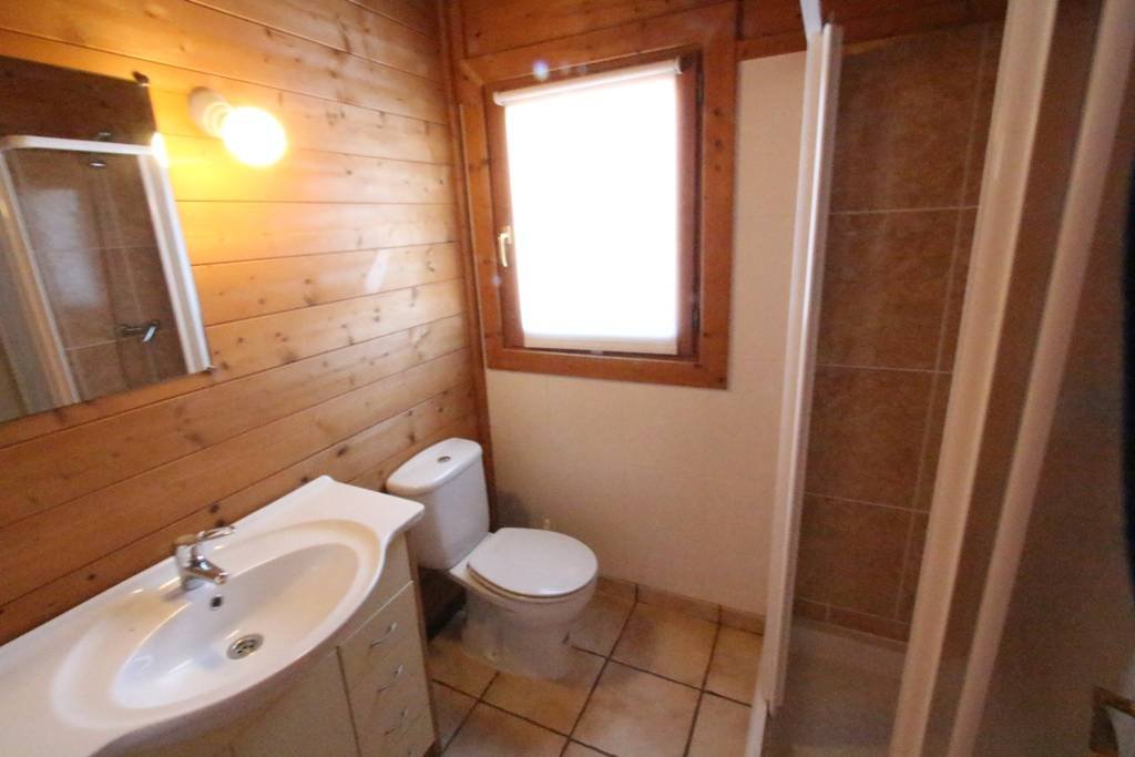 This villa is located in the beautiful natural environment of Jijona. The villa has a nice large plot of 25,000 m2.The beautiful nature that surrou...