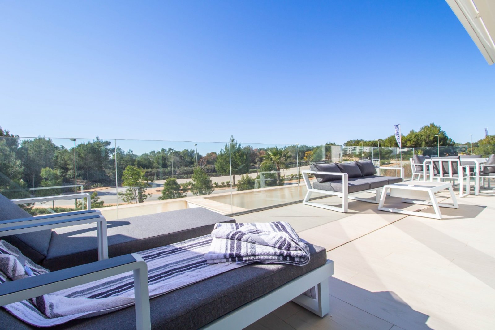   A South Facing, Three Bedroom, First Floor Apartment in Las Colinas Golf Resort, a prestigious 5* resort, with clubhouse, restaurant, bar and sup...