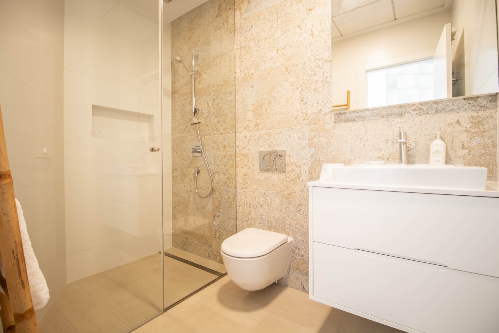   A South Facing, Three Bedroom, First Floor Apartment in Las Colinas Golf Resort, a prestigious 5* resort, with clubhouse, restaurant, bar and sup...