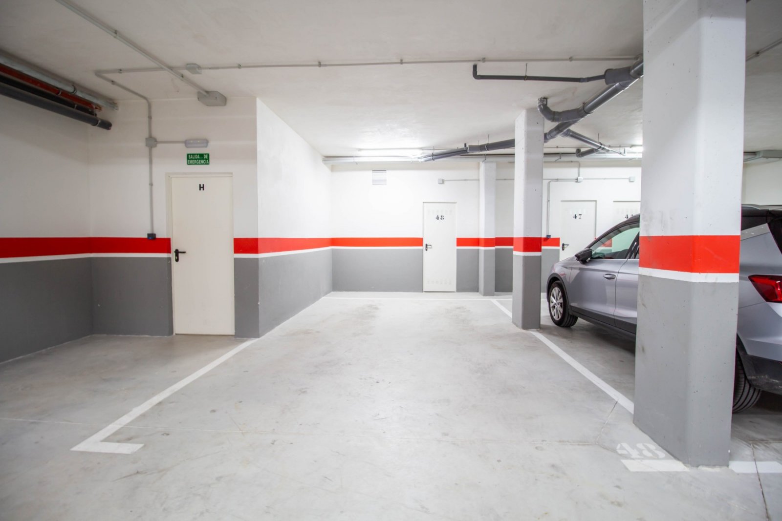   A South Facing, Three Bedroom, First Floor Apartment in Las Colinas Golf Resort, a prestigious 5* resort, with clubhouse, restaurant, bar and sup...