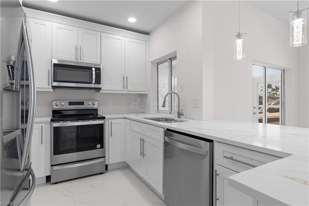 Capstan II: Modernes Wohnen mit Gulf-Access und Poolnähe