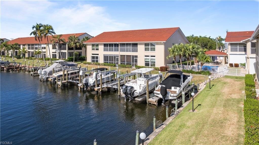 Capstan II: Modernes Wohnen mit Gulf-Access und Poolnähe