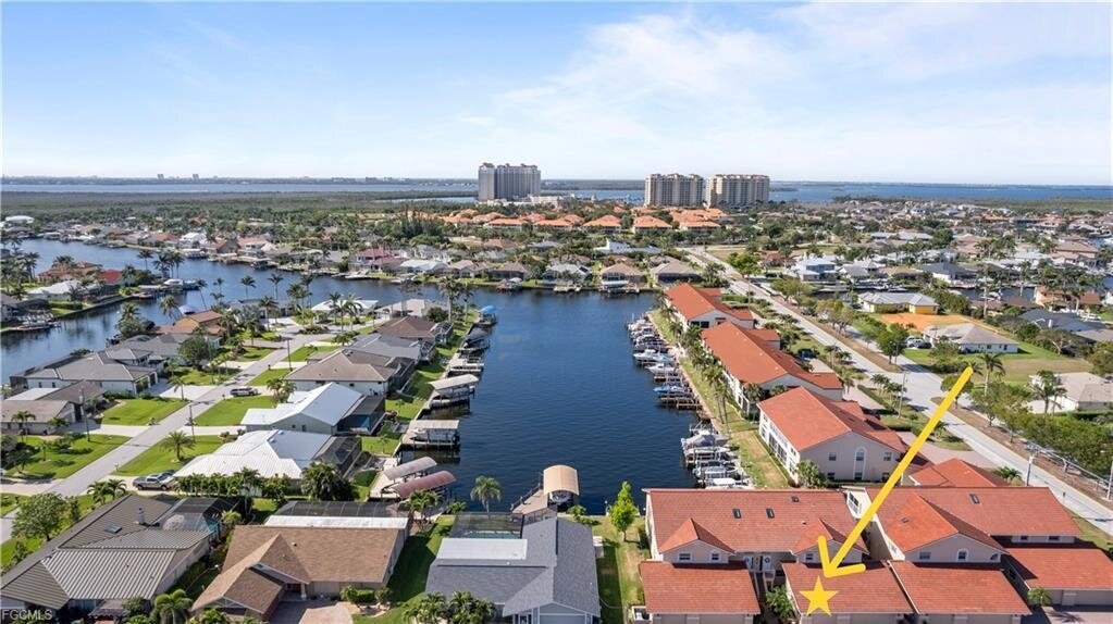 Cape Coral: Capstan II: Modernes Wohnen mit Gulf-Access und Poolnähe 