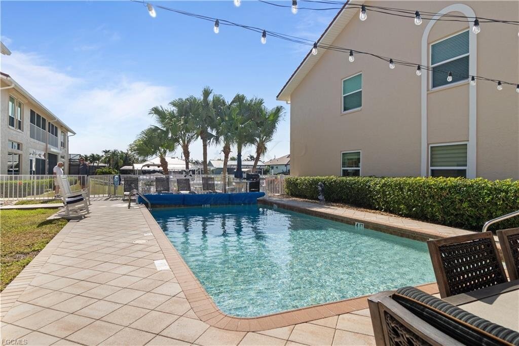 Capstan II: Modernes Wohnen mit Gulf-Access und Poolnähe