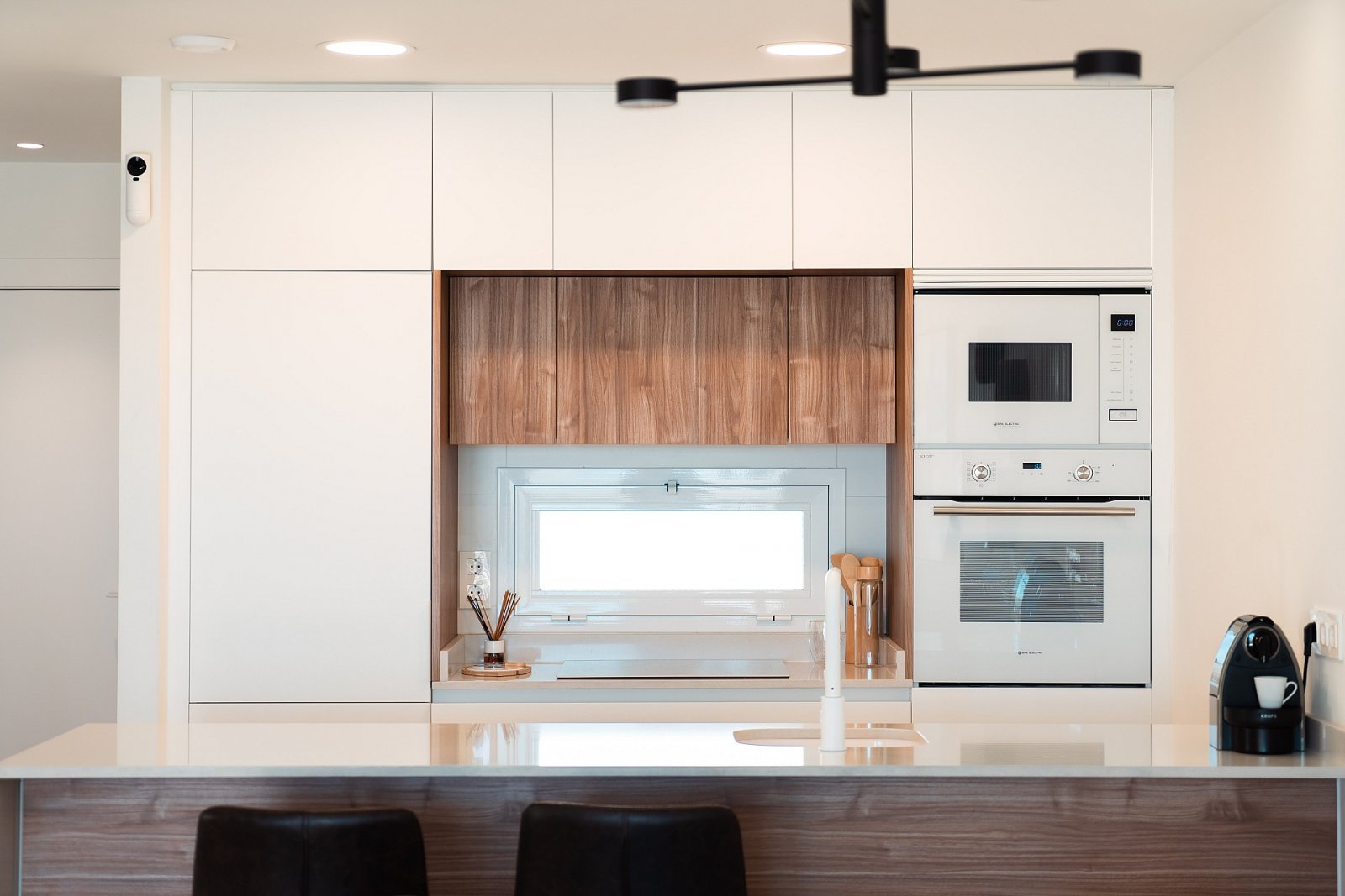 <p>Apartment with terrace provided with 2 Bedrooms and 2 Bathrooms, communal swimming pool and underground parking space. </p><p>The project includ...