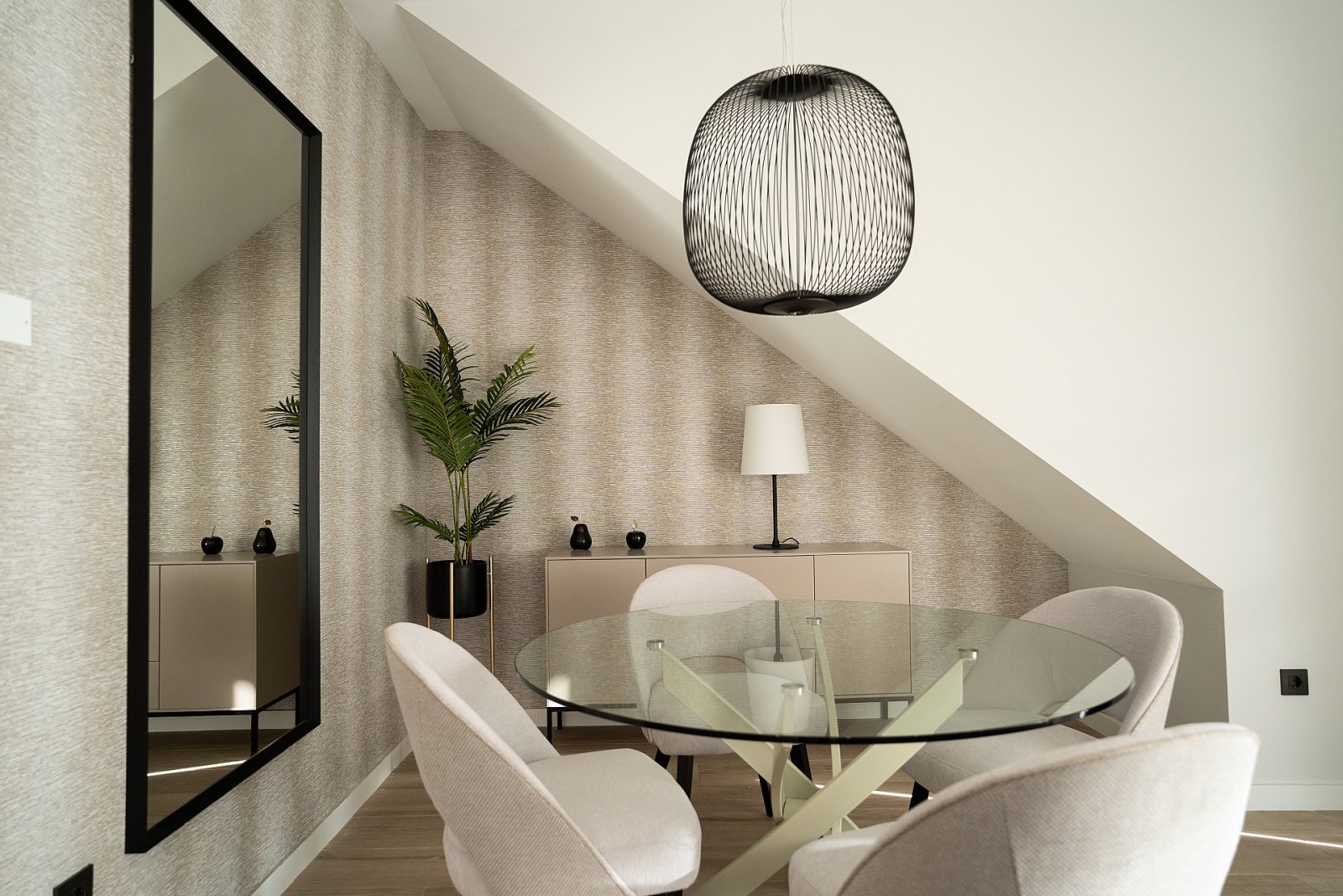 Hochwertige Apartments mit Solarium, Pool und Tiefgaragenstellplatz