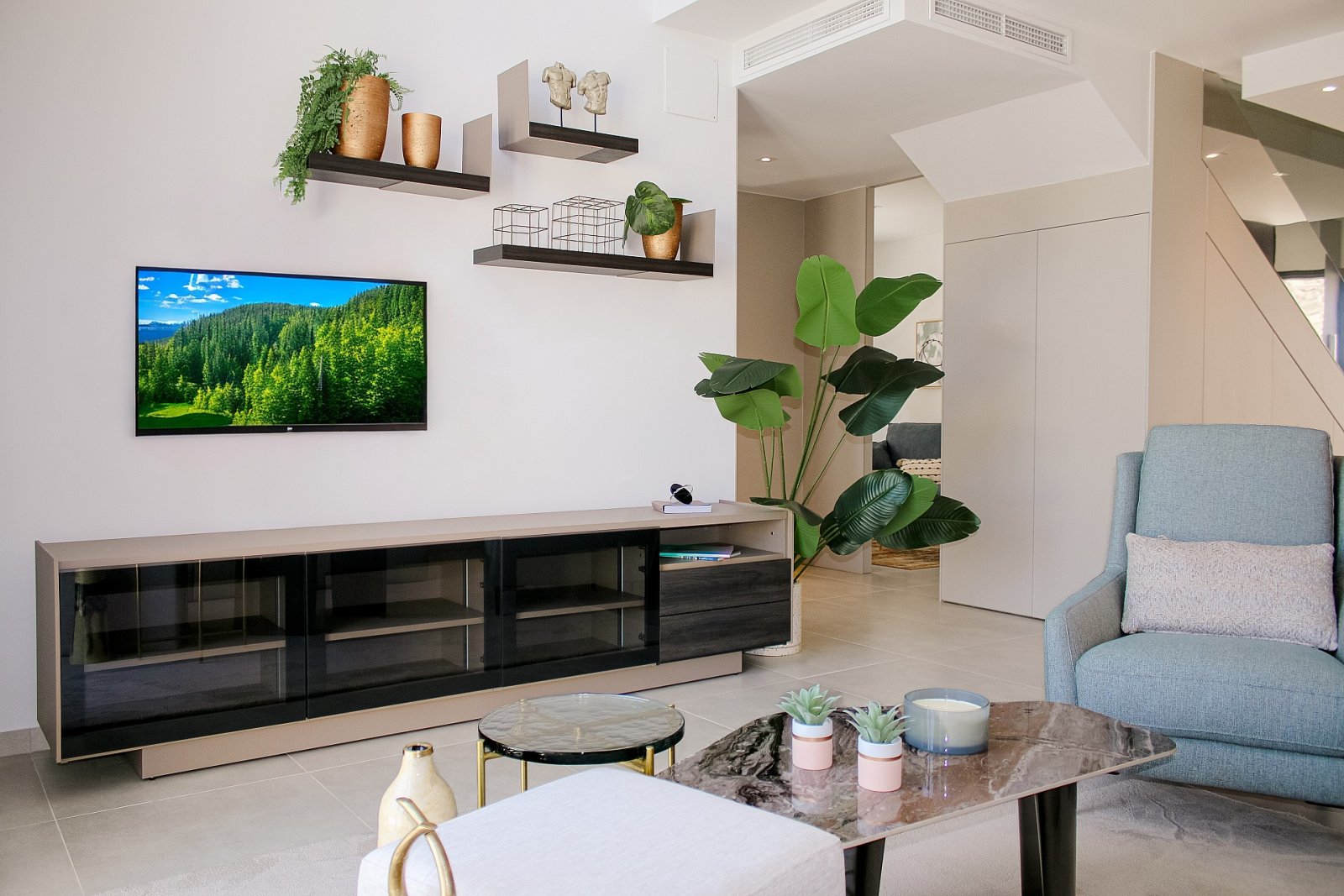 <p>Villa provided with 3 Bedrooms and 2 Bathrooms, private swimming pool and parking space on own plot. </p><p>Semi-detached villas with private po...