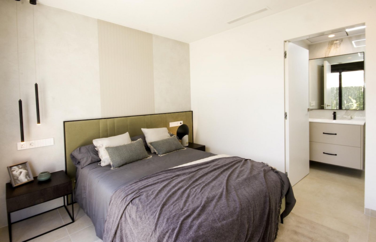 <p>Villa provided with 3 Bedrooms and 3 Bathrooms, private swimming pool and parking space on own plot. </p><p>Discover this beautiful property in ...