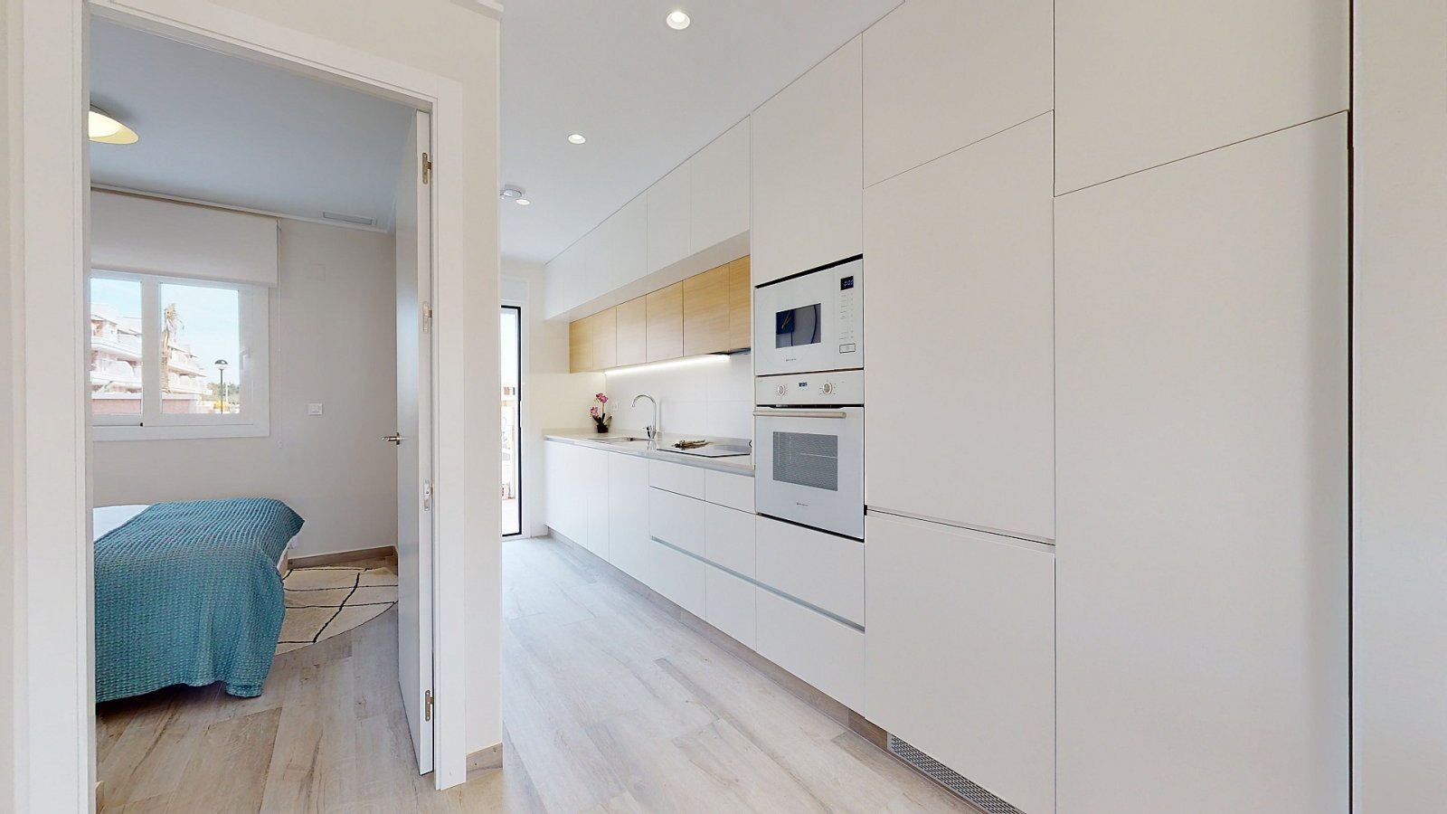 <p>Terraced villa provided with 3 Bedrooms and 2 Bathrooms, communal swimming pool and underground parking space. </p>