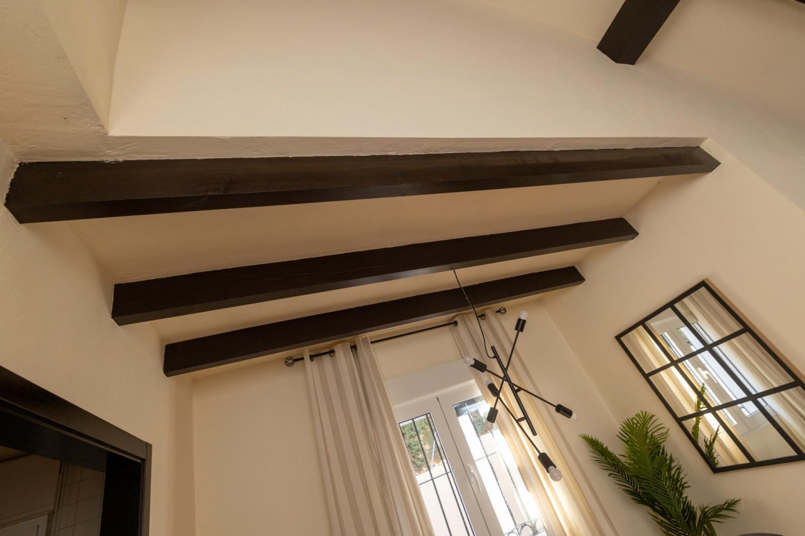 <p>Villa provided with 3 Bedrooms and 2 Bathrooms, optional swimming pool and parking space on own plot. </p><p>The high-quality finished low-rise ...