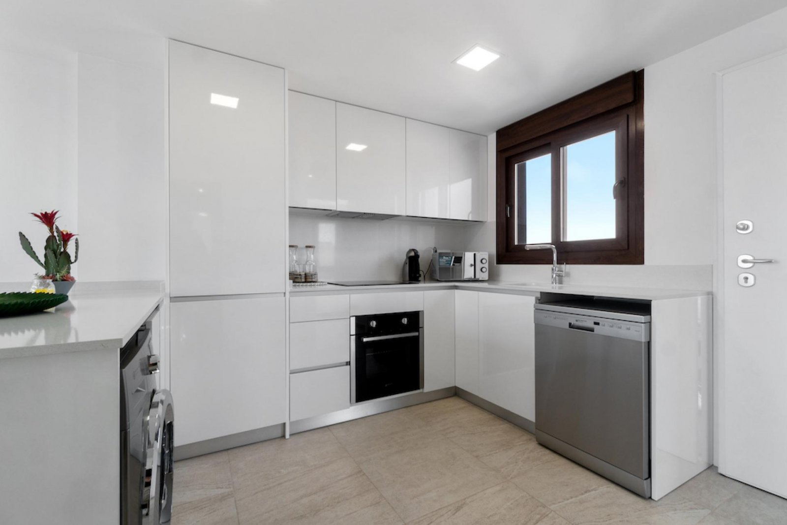 <p>Apartments - solarium provided with 2 Bedrooms and 2 Bathrooms, communal swimming pool and parking space on own plot. </p><p>Discover the perfec...