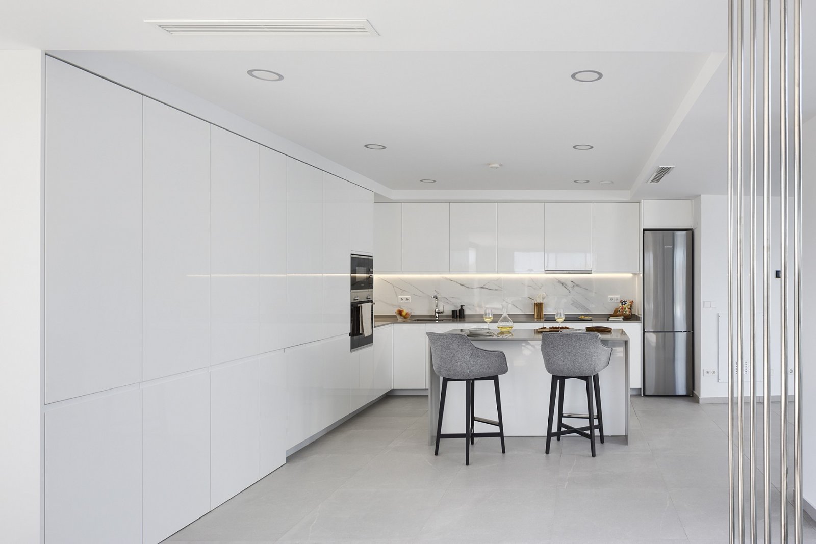 <p>Villa provided with 4 Bedrooms and 4 Bathrooms, private swimming pool and private garage. </p><p>This Villa is a luxury property next to the cit...