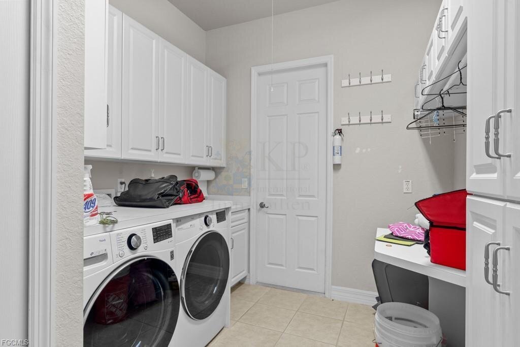 Exklusives Waterfront-Anwesen mit direktem Segelbootzugang – jetzt zum reduzierten Preis!