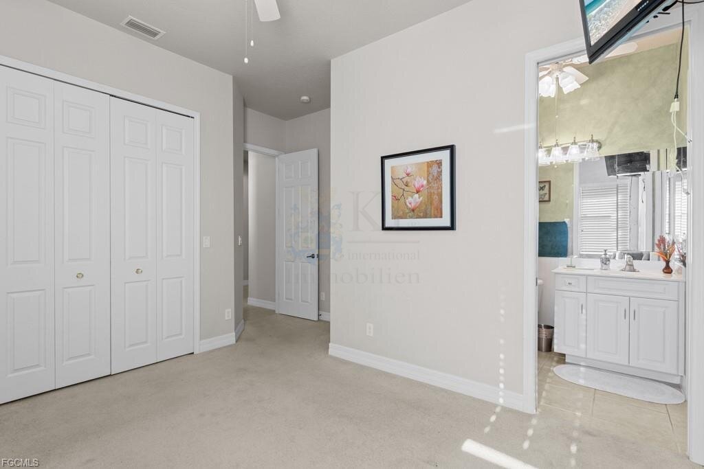 Exklusives Waterfront-Anwesen mit direktem Segelbootzugang – jetzt zum reduzierten Preis!