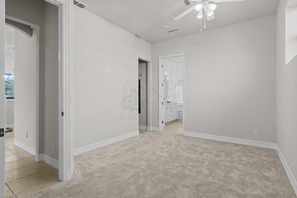 Exklusives Waterfront-Anwesen mit direktem Segelbootzugang – jetzt zum reduzierten Preis!