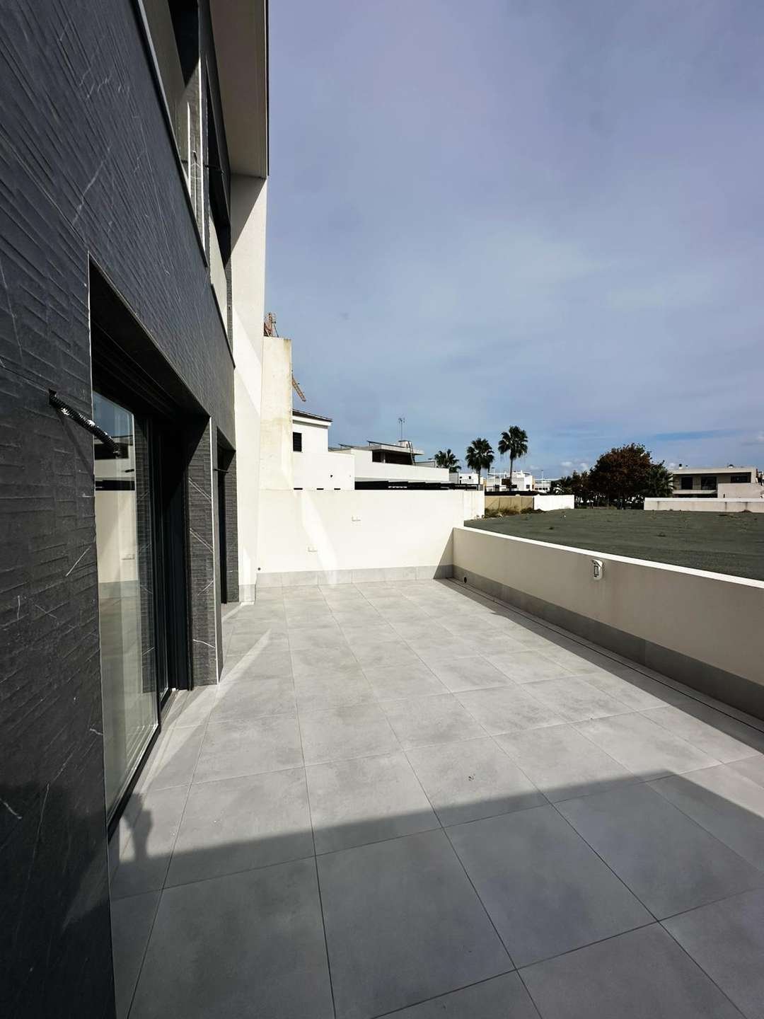 San Pedro del Pinatar: Bezugsfertiges Haus in guter Lage mit Pool 