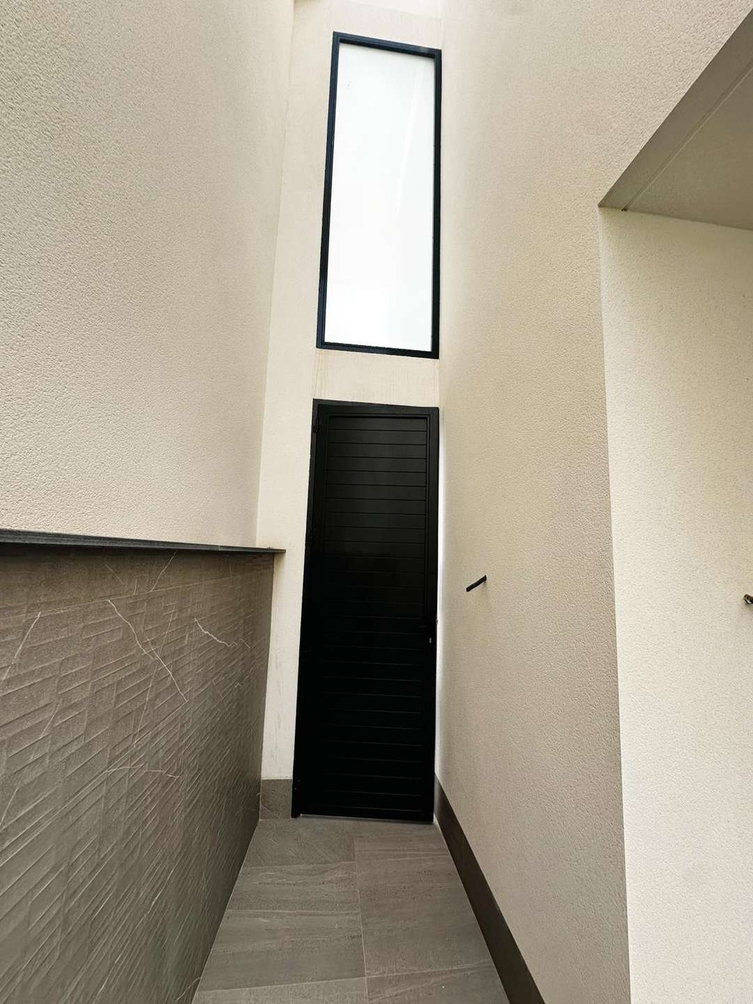 Bezugsfertiges Haus in guter Lage mit Pool