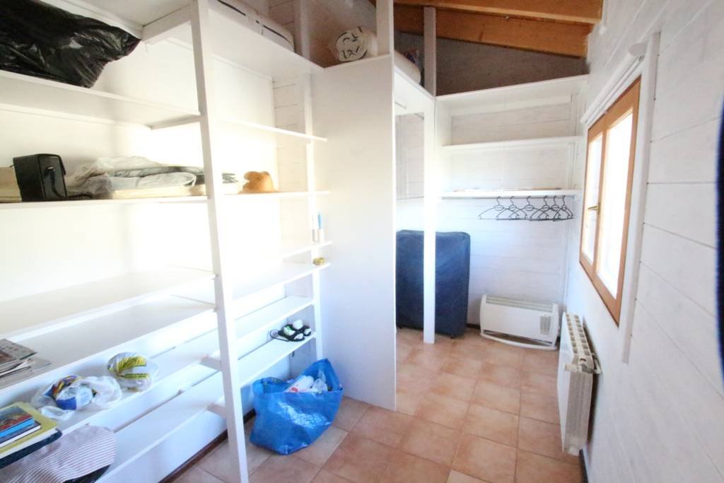 This villa is located in the beautiful natural environment of Jijona. The villa has a nice large plot of 25,000 m2.The beautiful nature that surrou...