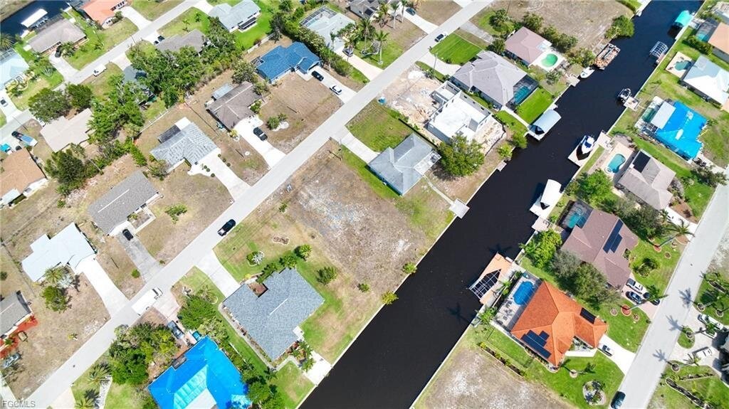 Traumgrundstück mit Direktzugang – Ohne Brücken ins offene Meer!