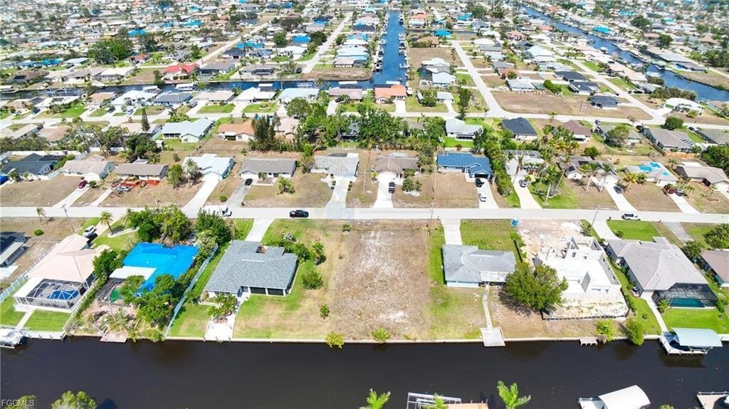 Traumgrundstück mit Direktzugang – Ohne Brücken ins offene Meer!