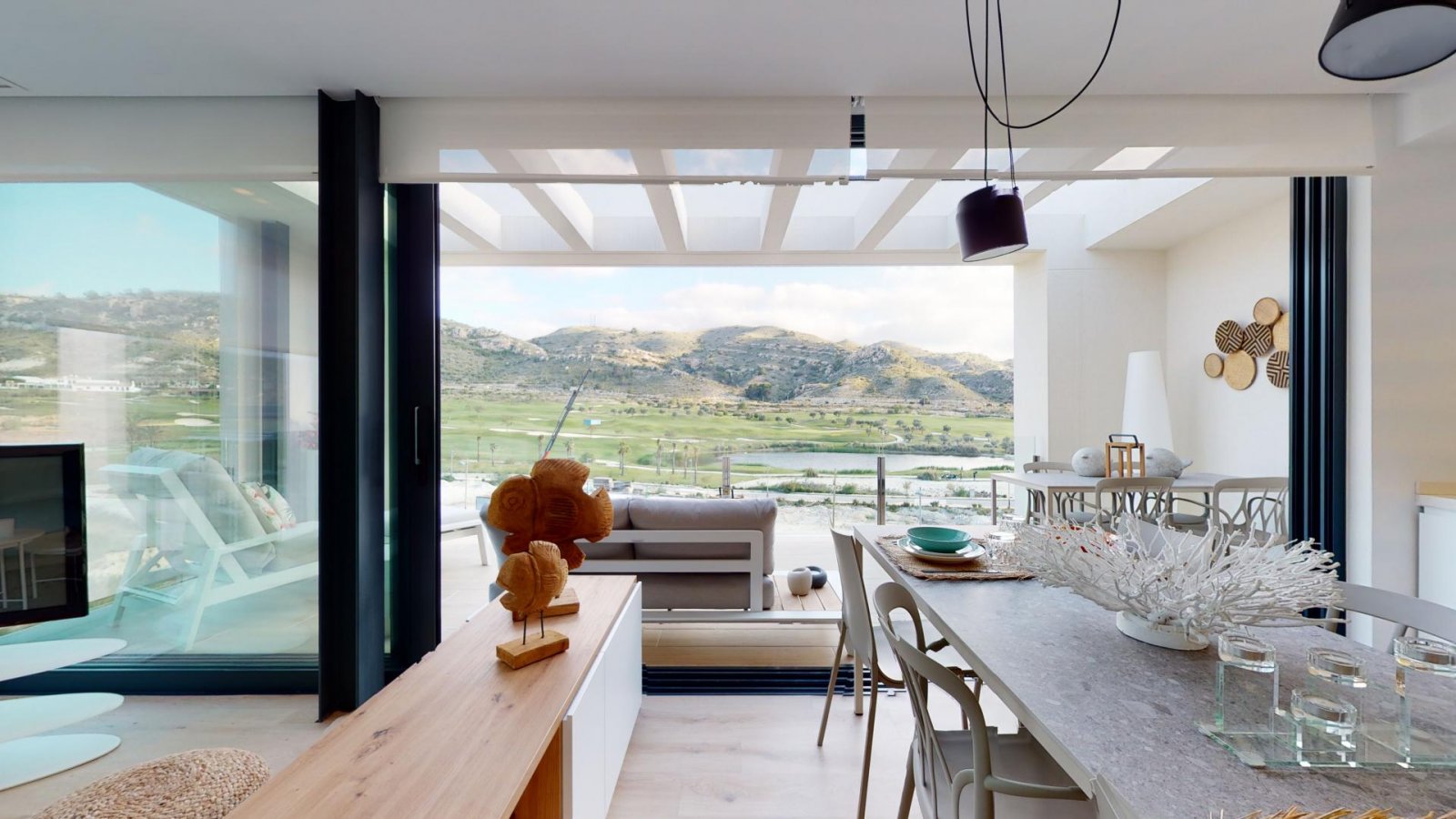 <p>Duplex provided with 2 Bedrooms and 2 Bathrooms, communal swimming pool and private parking space within domain. </p><p>These new phase Annapurn...