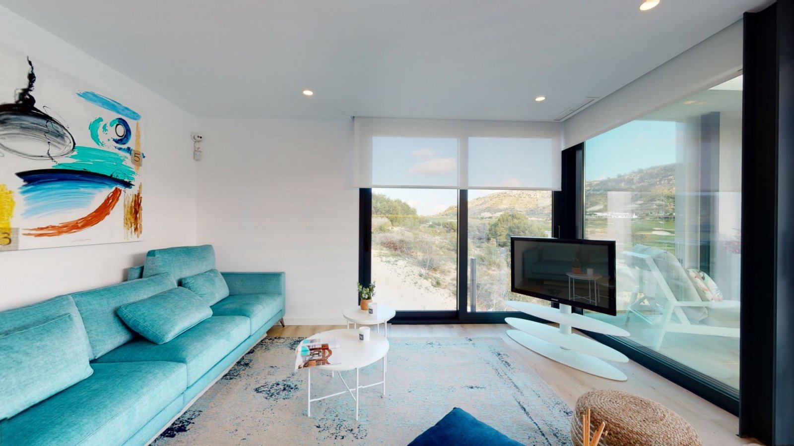 <p>Duplex provided with 2 Bedrooms and 2 Bathrooms, communal swimming pool and private parking space within domain. </p><p>These new phase Annapurn...