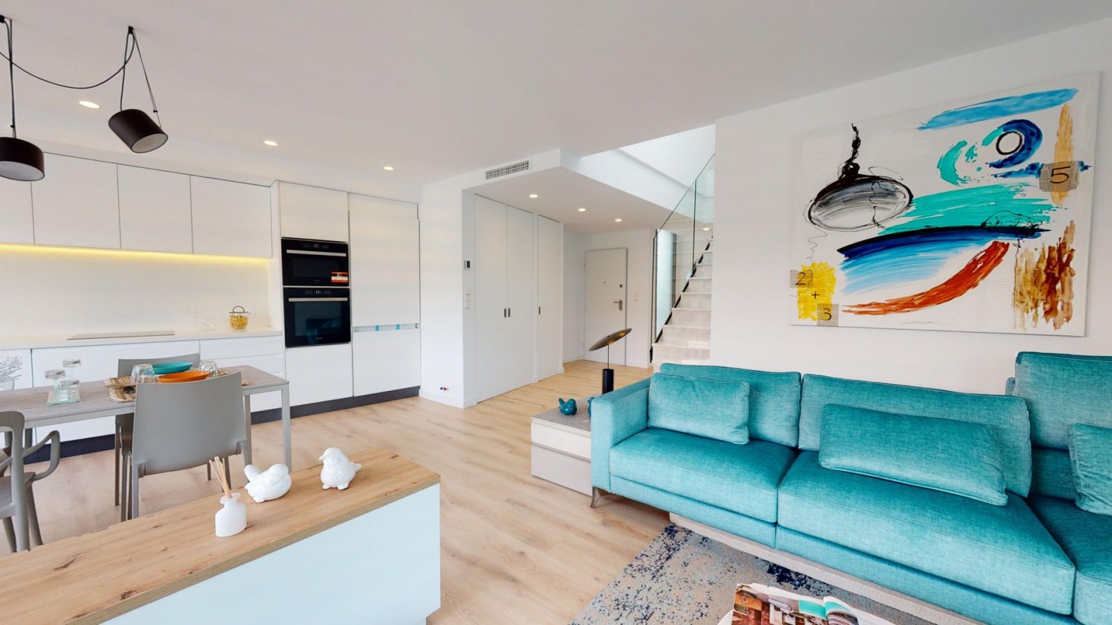 <p>Duplex provided with 2 Bedrooms and 2 Bathrooms, communal swimming pool and private parking space within domain. </p><p>These new phase Annapurn...