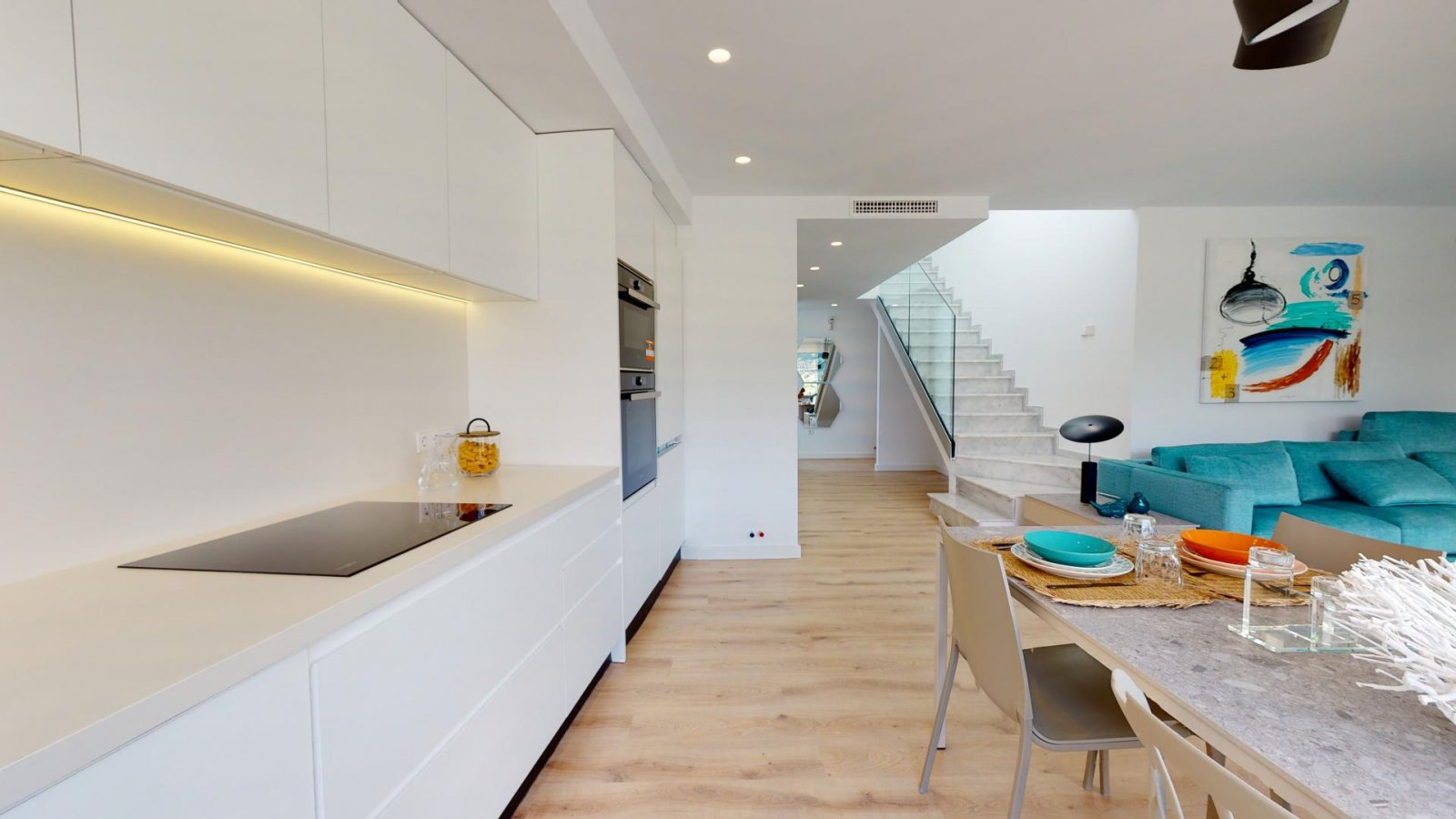 <p>Duplex provided with 2 Bedrooms and 2 Bathrooms, communal swimming pool and private parking space within domain. </p><p>These new phase Annapurn...