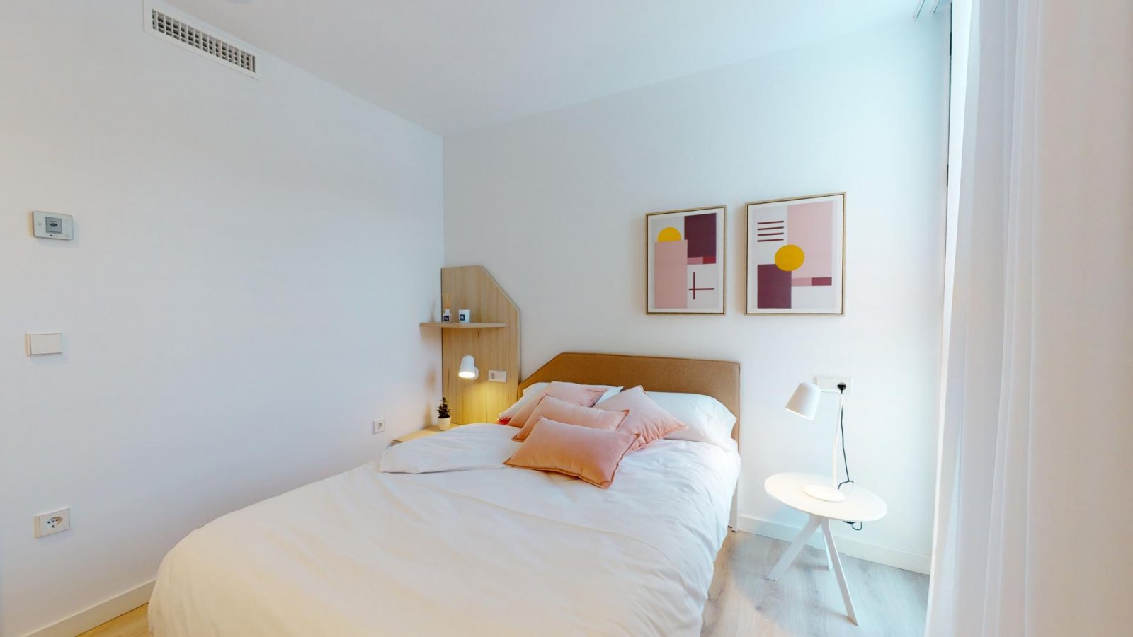 <p>Duplex provided with 2 Bedrooms and 2 Bathrooms, communal swimming pool and private parking space within domain. </p><p>These new phase Annapurn...