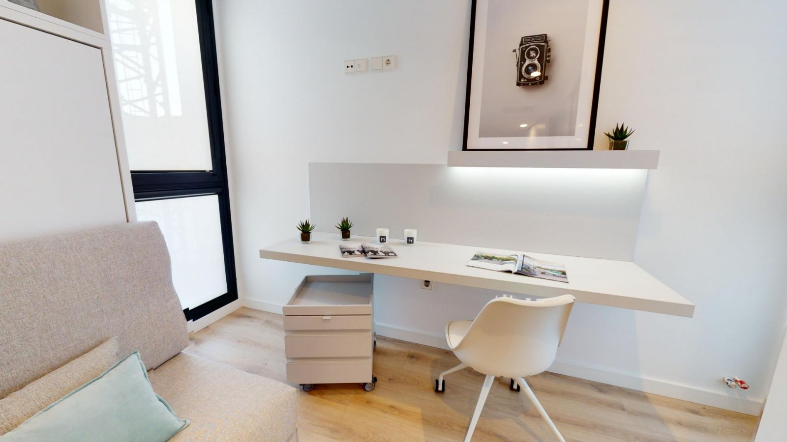 <p>Duplex provided with 2 Bedrooms and 2 Bathrooms, communal swimming pool and private parking space within domain. </p><p>These new phase Annapurn...