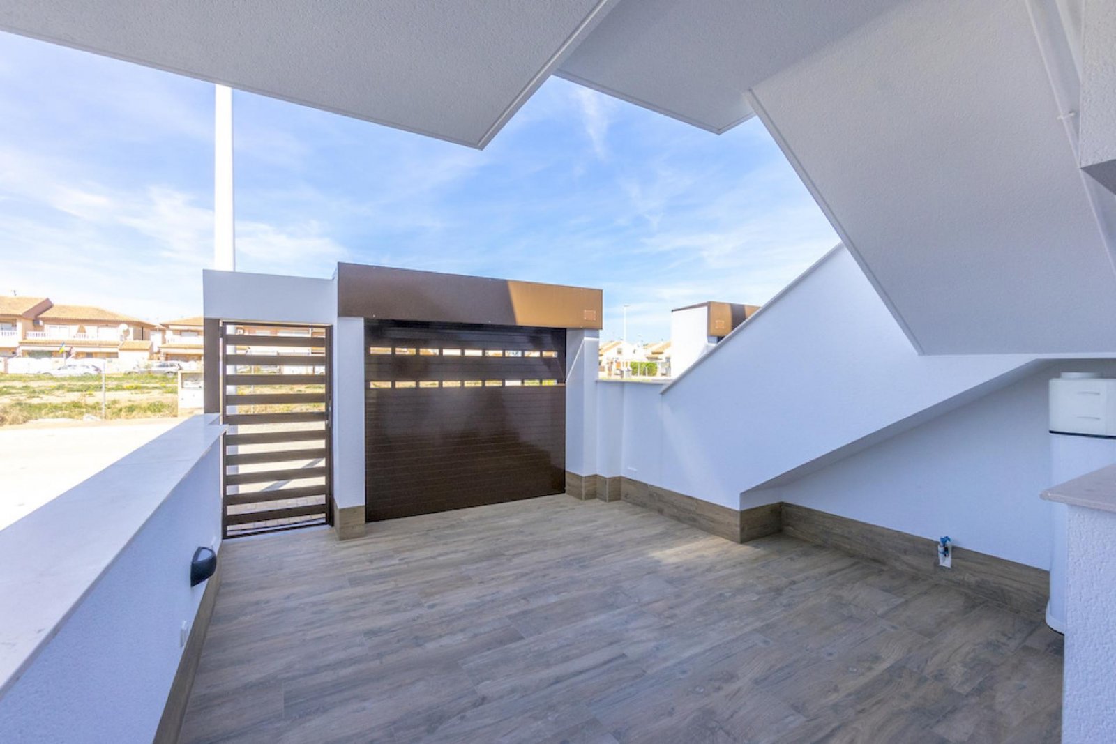 <p>Duplex provided with 3 Bedrooms and 2 Bathrooms, communal swimming pool and parking space on own plot. </p><p>Discover the perfect balance betwe...