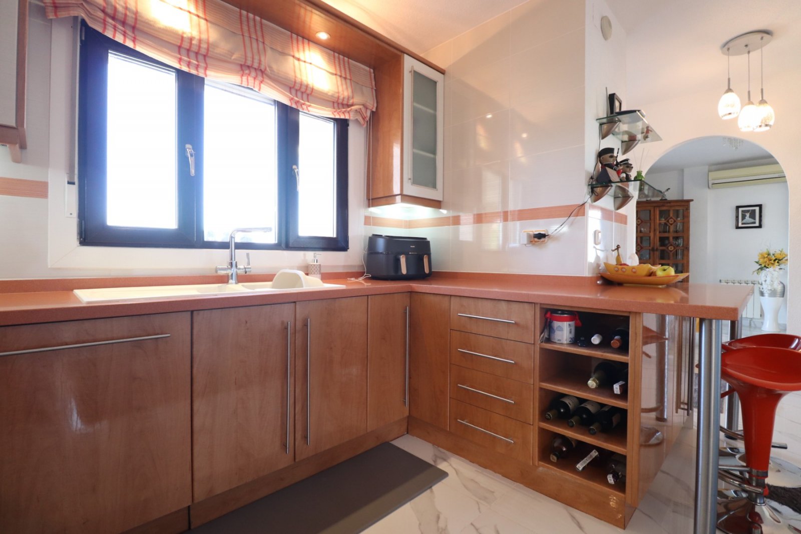   This Remarkable, West Facing, Corner, Five Bedroom Detached Villa in Lomas de La Juliana is located in a prominent position on the Costa Blanca S...