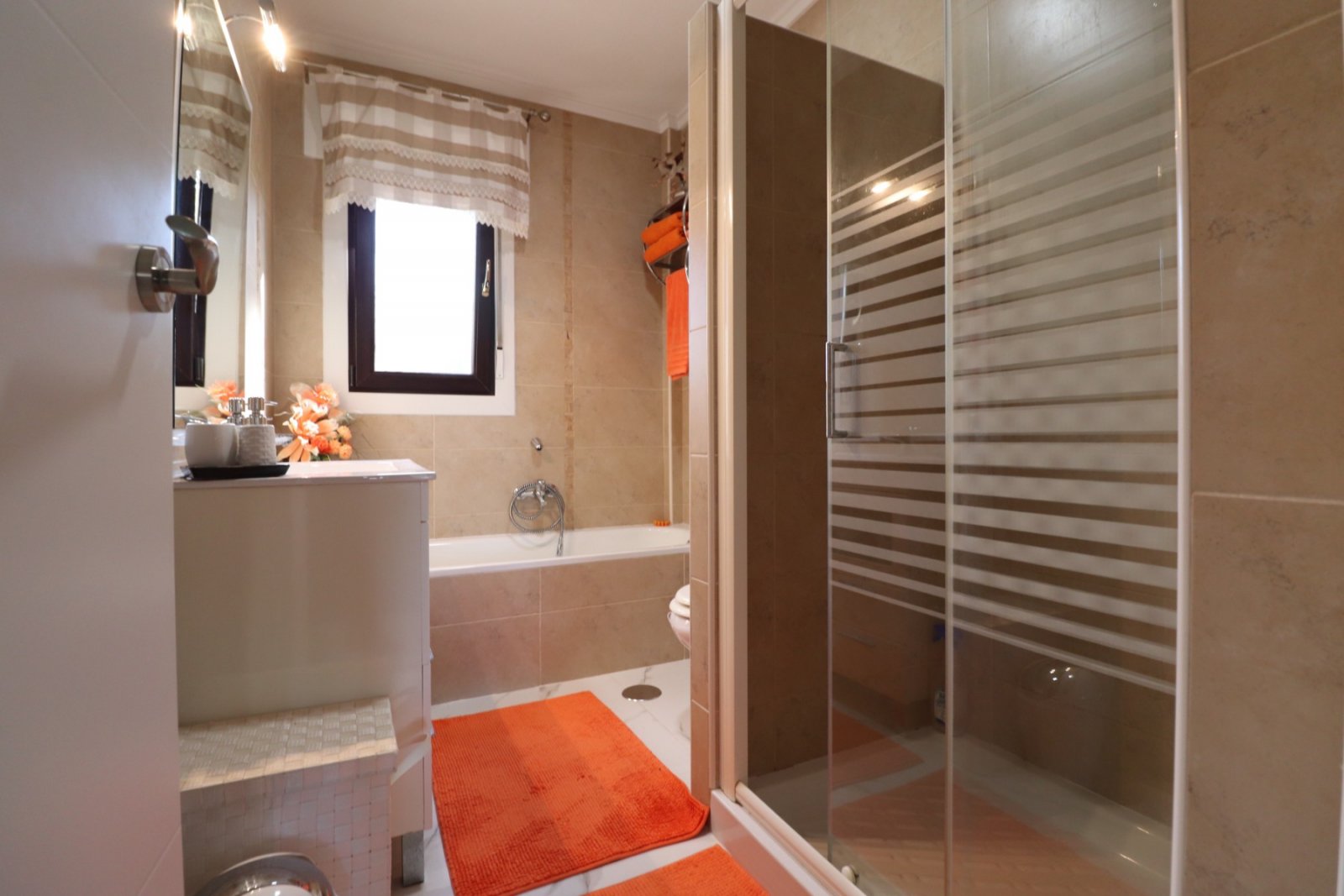   This Remarkable, West Facing, Corner, Five Bedroom Detached Villa in Lomas de La Juliana is located in a prominent position on the Costa Blanca S...