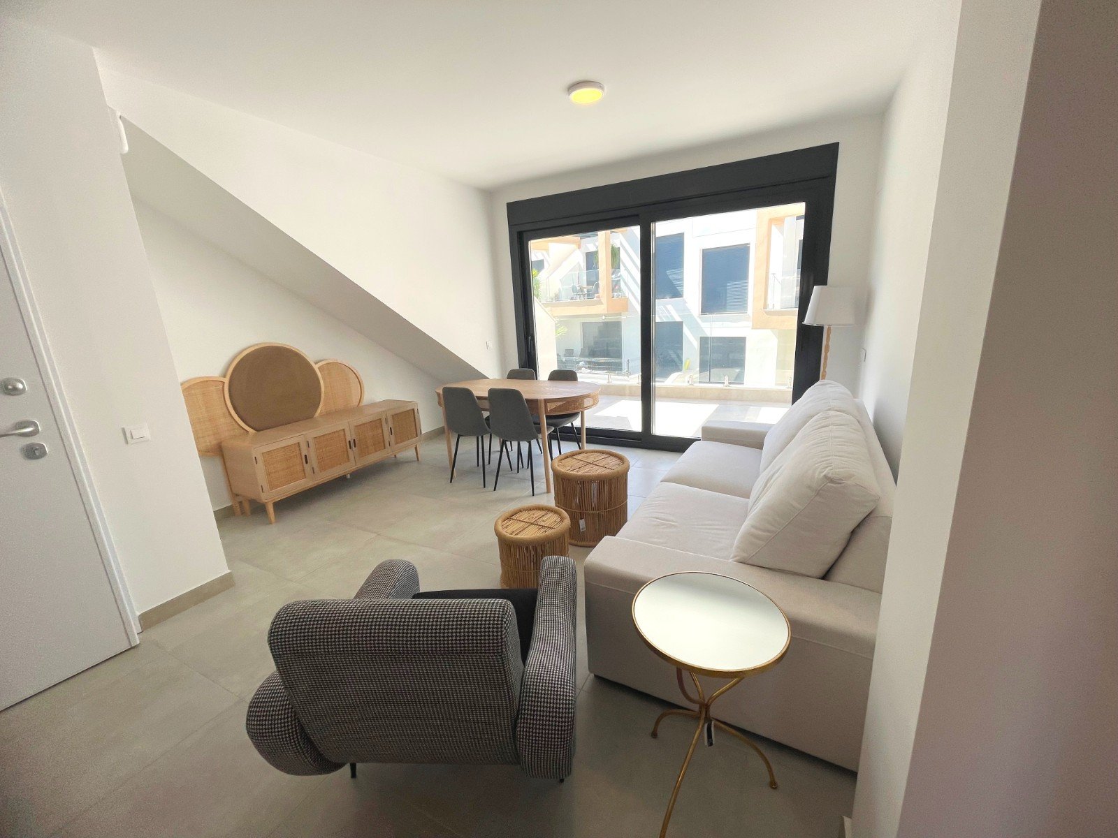   This South Facing, Two Bedroom, Top Floor Corner Apartment is located within a 10 minute walk of a main chain supermarket, JYSK furniture store, ...