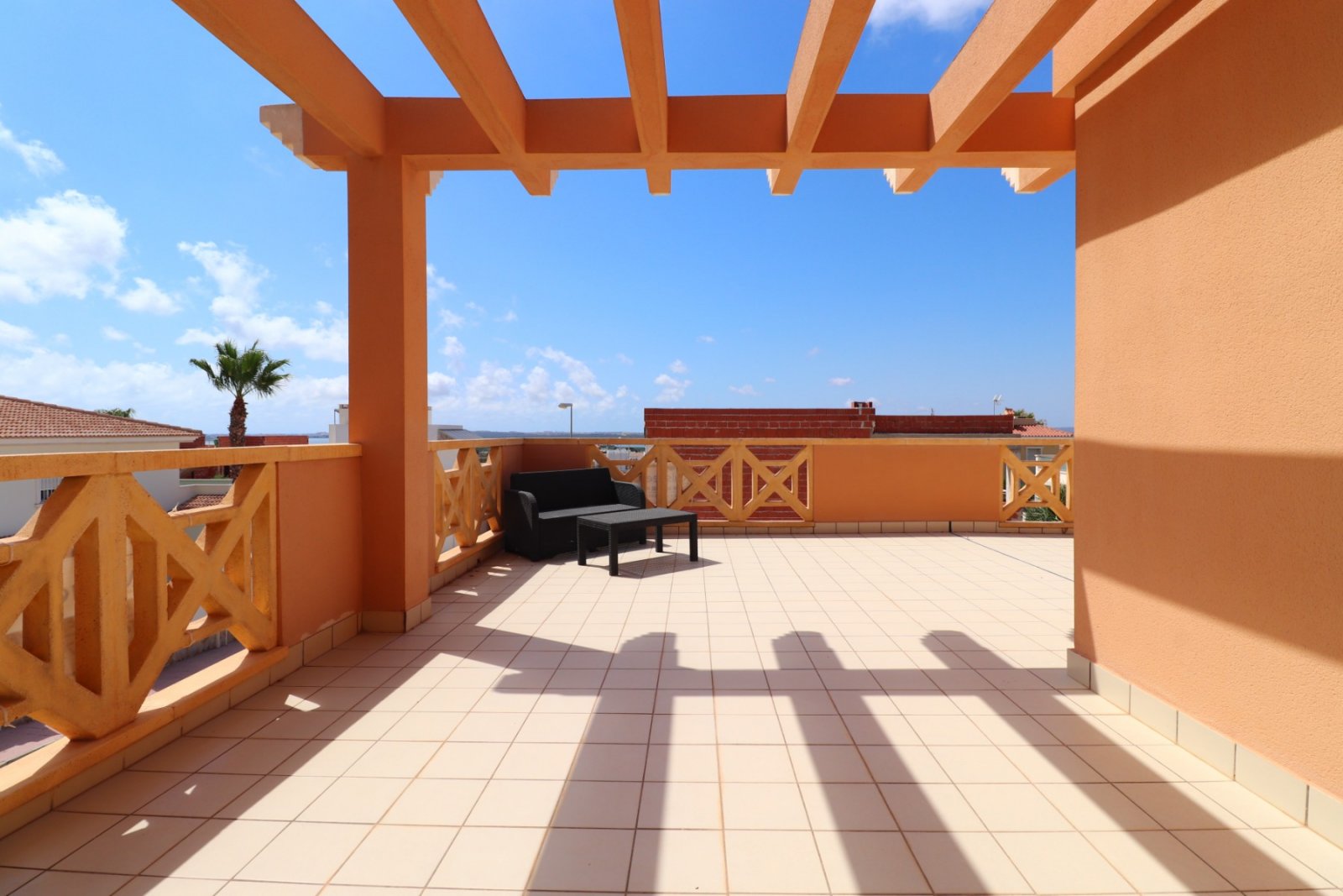   This South Facing, Four Bedroom, Detached Villa in Ciudad Quesada is located in a prestigious area, surrounded by exclusive properties in the hig...